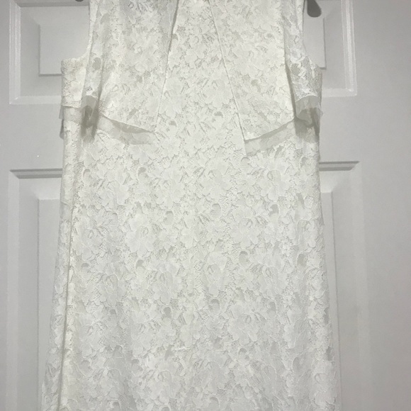 Bsbg-sleeveless-lace-shift-dress-off-white - Picture 4 of 4